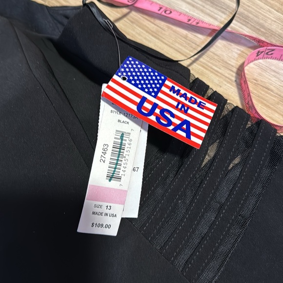 Morgan and Co Black Dress. Womens size 13. NWT. - Picture 8 of 16